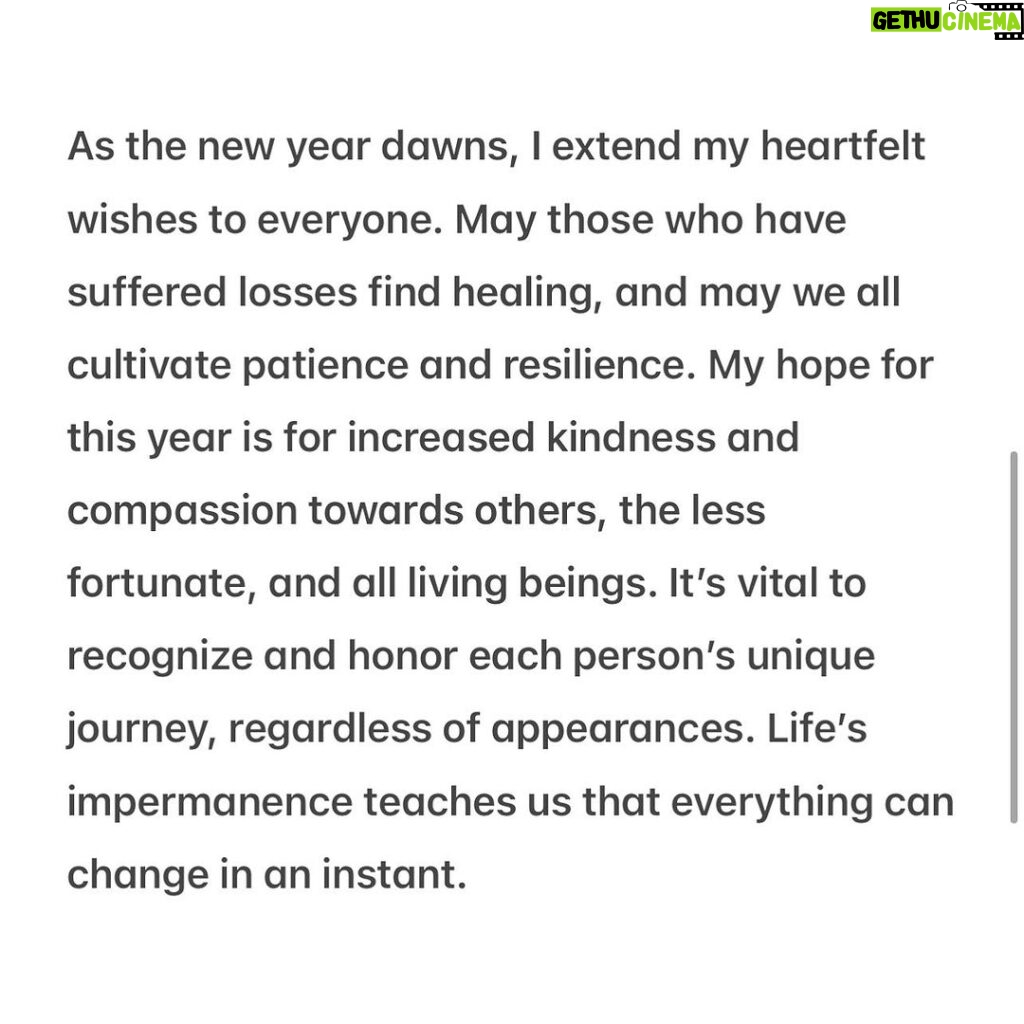 Ushna Shah Instagram - Happy New Year fam ♥️