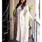 Ushna Shah Instagram – Felt cute 🥰 wearing @ansabjahangirstudio 

~ a reminder that there is still a Jen-0-side happening in ph-a-las-3 that is being fully backed & funded by the Amree kee gov urn meant. Keep spreading the w0rd and keep boy kotting ! now chi Ldren are being bu- read on the side of the r0ad. The c0nditions are wors3 than ever!

#nabilasalon #ushnashah #chikkarthefilm