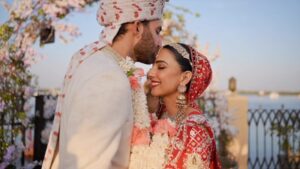Ushna Shah Instagram - Married to my nainonwala Maharaja. 
I love you, husband 😍

——————
So grateful to our friends and family for flying in from all over the world. My sister Maha, my cousins and my friends were my tribe in putting this together.

@mahani2003 my bonus sisters @mahasheikhofficial @mariasheikhellahi @purniya @liya.muzzafar @catchmeifyoucaanya @nehakhanxo @itsmarway @mehru23 @amarasha  @sonyahussyn the boys @mazchuggy for handling so so much! I could not have pulled this wedding off without u girls! 

@saharamusicuk  you brought the house downnnnn!!!
Herbie paaji and Gurps paaji you guys were amaaaazing!
And of course, honorary member @alirehmankhan 😅

Venue: @andalusian_banquets 
Decor: @eventuallepk thanks for finding me the best deals! 

— what a night! I’m still reeling. #hamush #ushnashah