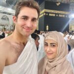 Ushna Shah Instagram – Keeping our Falas3 brothers & sisters in my heart and prayers, always. After being exiled from their homes and enduring apartheid for over 75 years, going through a brutal genocide that is massacring their ethnicity, may they finally be freed. Ameen.

This was @hamza.amin87 first Umrah, so a big congratulations to him 🧿♥️

A special thank you to my brother, and also one of the producers of Eyyubi, @drkashifhansari, for facilitating a part of this Umrah and always giving me hope when I question this horrible time in the realms of faith. It was him who said ‘Beta go to the Kaaba and ask him why!’ So I did. @selahaddindizi is a series that is our media jihad; it is made for the purpose of showing the world our heroes, our history, and to depict a time when Jerusalem was governed by Muslims and all three Abrahamic faiths lived in peace. Before oppression, before colonisation, before apartheid. I urge everyone to watch it. I cannot tell you how proud I am to be a part of it…. Kaaba, Haram Shareef, Makkah