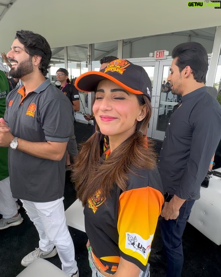 Ushna Shah Instagram - π πΊπΈπ Central Broward Regional Park
