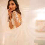 Ushna Shah Instagram - If Montheversaries were a thing, today would be our 3rd. 🐭 ♥️ 🐎 #Mäuschen #hamush #weddingweek 📸 1-5 @jaffer.hasan.photographer