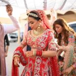 Ushna Shah Instagram - 🤴👸🏻♥️♾️ First photo & last 3 videos by @thrupolaroids ~ 💋 @saharamusicuk absolutely LOVE u guys! Best part! #hamush