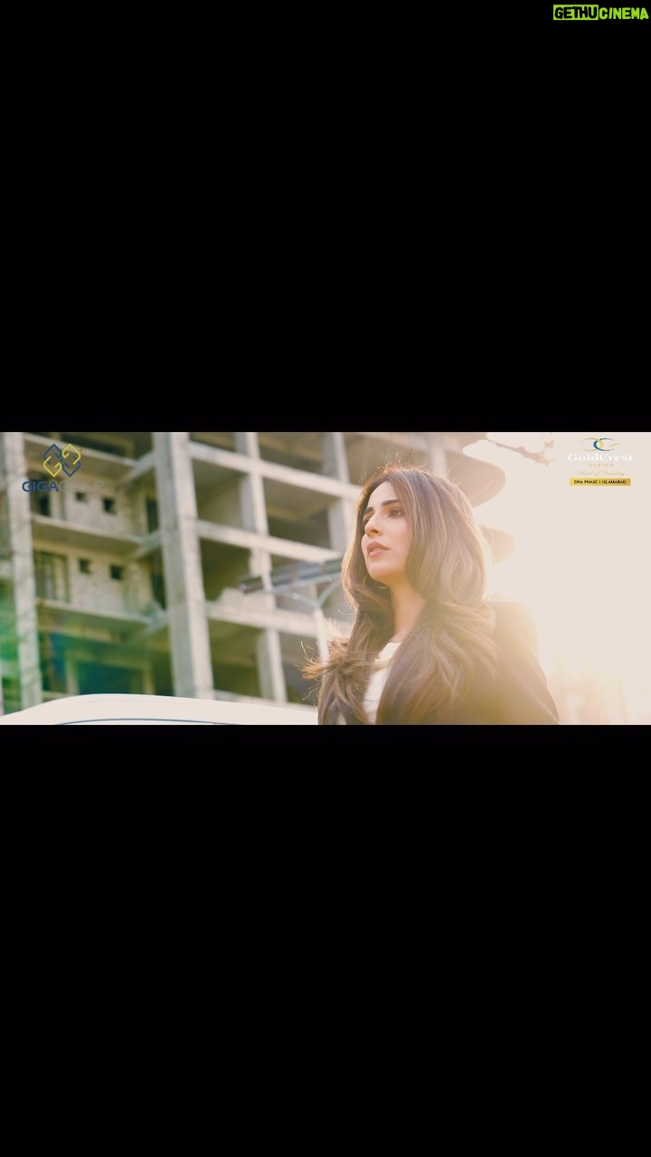 Ushna Shah Instagram - Let’s be neighbors at Goldcrest Views by Giga Group in DHA Islamabad. www.gigagroup.com #goldcrestviews #gigagroup #ushnashah #ushnahome