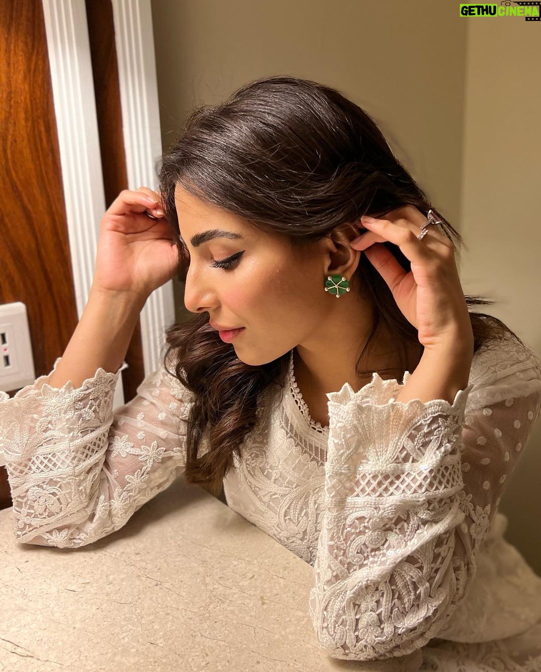 Ushna Shah Instagram - A Rizwan Beyg ensemble is the epitome of elegance; it is only fitting that he dressed Princess Di. His clothes can make anyone feel like royalty. Even when that anyone is exhausted and overwhelmed after a long day of travel and meeting her well wishers. Whether it is an actual princess of the world, walking back to her grand bedroom in palace halls after being showered with affection from millions, OR an ordinary woman, walking back to her hotel room through the lobby after being showered with affection from a small crowd in a mall: a Rizwan Beyg outfit is truly the icing on this delicious cake of princess-hood, whatever scale it may be on. Thank you to Giga group for hosting me and thank you to the beautiful folks of Pindi who came down to say hello, best Monday ever! I am still reeling 🥰 #ushnashah #meetandgreet #gigamall