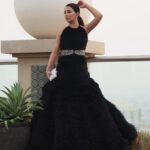 Ushna Shah Instagram - Photo-Dump round 2 Dress: @elanofficial @khadijahshah 🇵🇰 Jewellery: @sherezadjewellery 🇵🇰 Clutch: @hermosa_by_ana 🇵🇰 Hair: @danihairstylist1 🇦🇪 Makeup: @makeoverbytahira 🇦🇪 Photography: @photography_highheels 🇦🇪 #ushnashah #ushna #pisa2021 Dubai, United Arab Emiratesدبي
