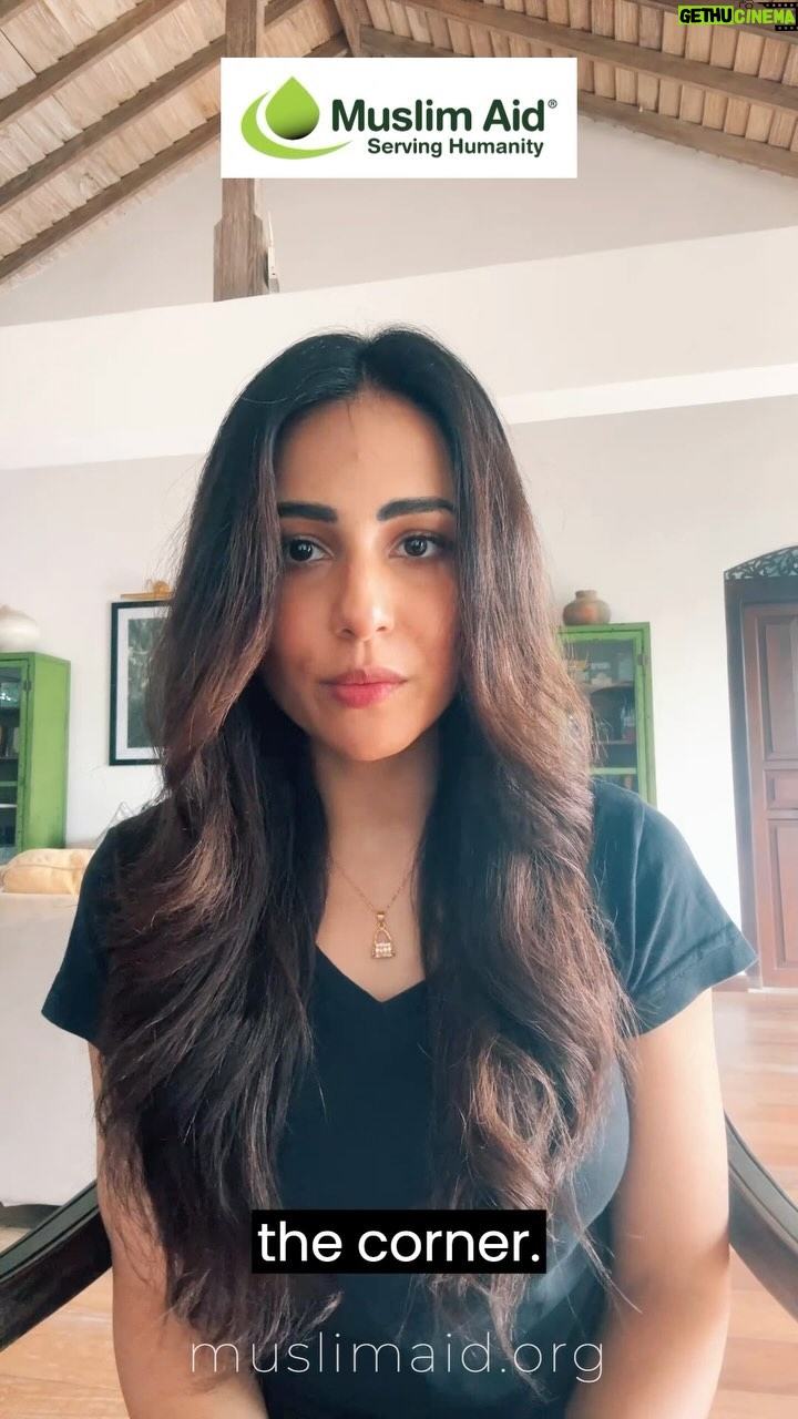 Ushna Shah Instagram - Muslim Aid offers an auto donate facility with “Nights of Power” where you can donate your zakat and sadqah and divide it in the 30 days of Ramadan or in the last ten days. Help your brothers and sisters in Palestine this Ramadan with Muslim Aid UK. Together we can make a difference. Donate Now. https://www.muslimaid.org/nights-of-power/?utm_source=Influencer4&utm_medium=instagram&utm_campaign=ushna #ushnashah