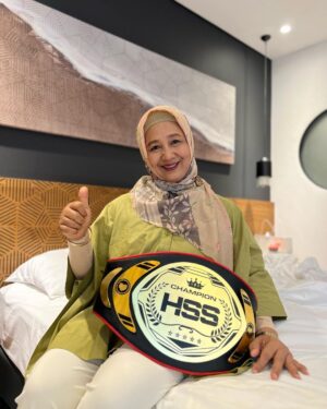 Uus Instagram - The real champs are these lovely person. Aku mah cuma usaha. 🙇