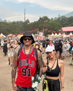 Uus Instagram - Day 3 fujirock tapi ga ada jirocknya padahal pen nyanyi lepaskan diriku tapi gapapa yg penting bareng @foom_id #foomgoestofujirock