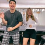 Víctor Drija Instagram - desde las filmaciones de #Dramáticas🎥 • #BailarContigoRemix @gustavoelis @markbmusic