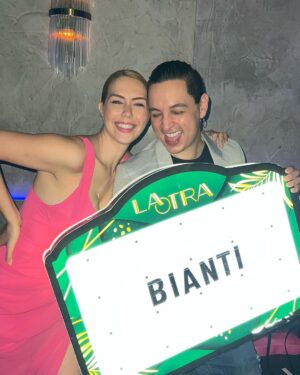 Víctor Drija Instagram - ha sido un año espectacular • pudimos renacer desde muchos sitios • hoy me toca celebrarte y espero hacerlo todos los días • gracias por todo @aljibesblanca FELIZ CUMPLEAÑOS