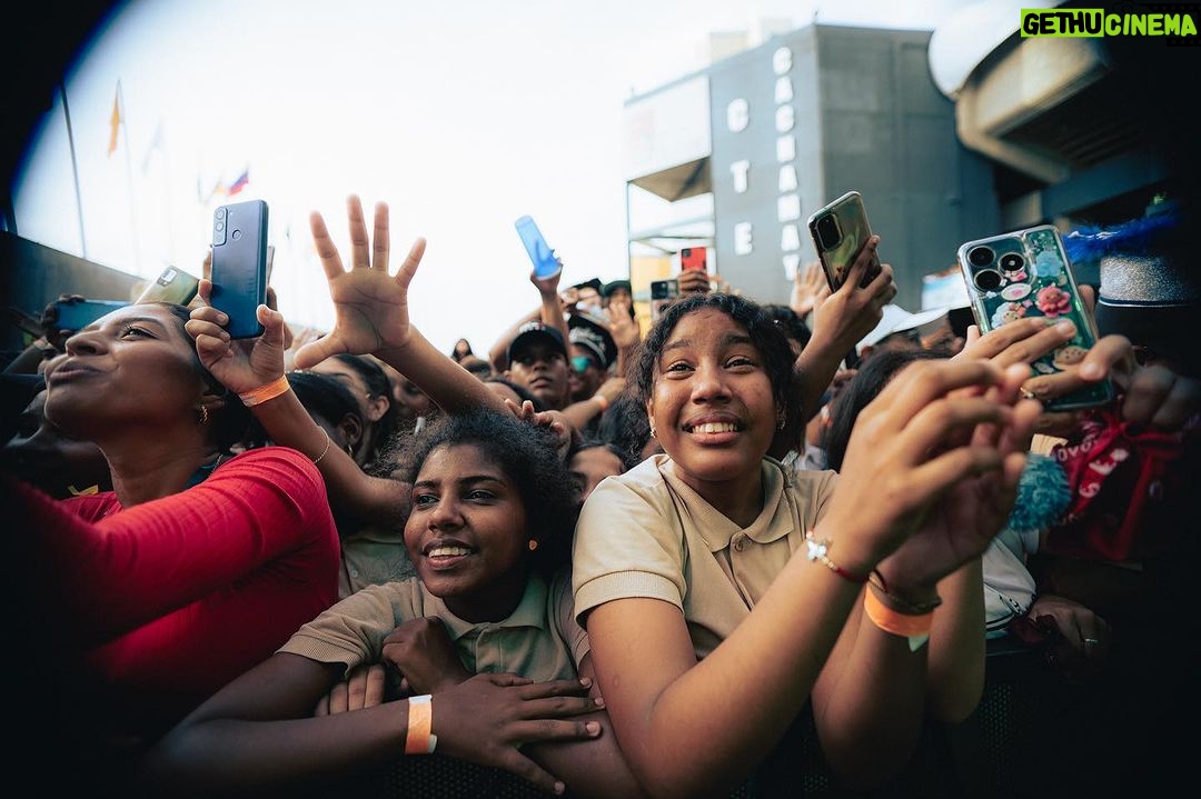 Víctor Drija Instagram - qué energía la de Puerto Ordaz • gracias por venir @larutalive