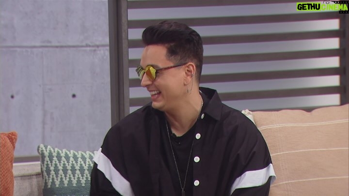 Víctor Drija Instagram - una de las preguntas que más me hacen es dónde se pueden ver los 12 capítulos de #Dramáticas… RESPUESTA: AQUÍ -> @mihispanotv