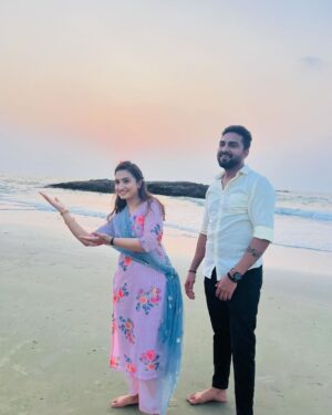Vaishnavi Gowda Instagram - ಮಂಗಳೂರು ✨

Check our new title song ! 🌸 @zeekannada