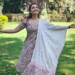 Vaishnavi Gowda Instagram - Your life is your message to the world ! Make sure it’s inspiring 🫶✨ Yours Seetha ❤️ Outfit- @kavi_siniboutique