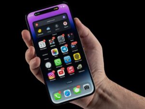 Valentin Petukhov Instagram - Раньше тут был пост о том, что на iPhone 14 не работает режим модема. Но все оказалось проще. iPhone 14 не подтягивает автоматом настройки сети. Зайдите в Настройки > Сотовая связь > Выберете нужный номер (если у вас их несколько) > Сотовая сеть передачи данных. И проверьте есть ли у вас какая-то информуия в режиме модема. Если нет, узнайте что нужно прописать для ващего оператора. Мне на Мегафоне понадобилось добавит “Internet” в поле APN и все завелось.