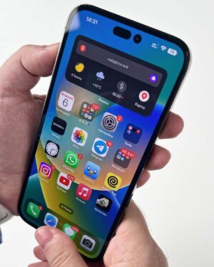 Valentin Petukhov Instagram - И что вы думаете о вырезе в iPhone 14 Pro? Лучше челки? Мне кажется, что выглядит плюс-минус так же. 
Напоминаю, что ссылка на покупку билетов в био профиля.
Жду всех 7 сентября. Вместе заценим как оно будет.