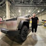 Valentin Petukhov Instagram – Сегодня открывается Moscow Auto Tuning Show и проработает а Крокусе до воскресенья. Заехал в первый день пока людей не очень много, посмотрел, кайф. Там и наши машины стоят, можете заценить в живую. 
Кибертрак привлекает больше всего внимания. 
Ну и @power_wheels в лучшем виде представлены. 💪
