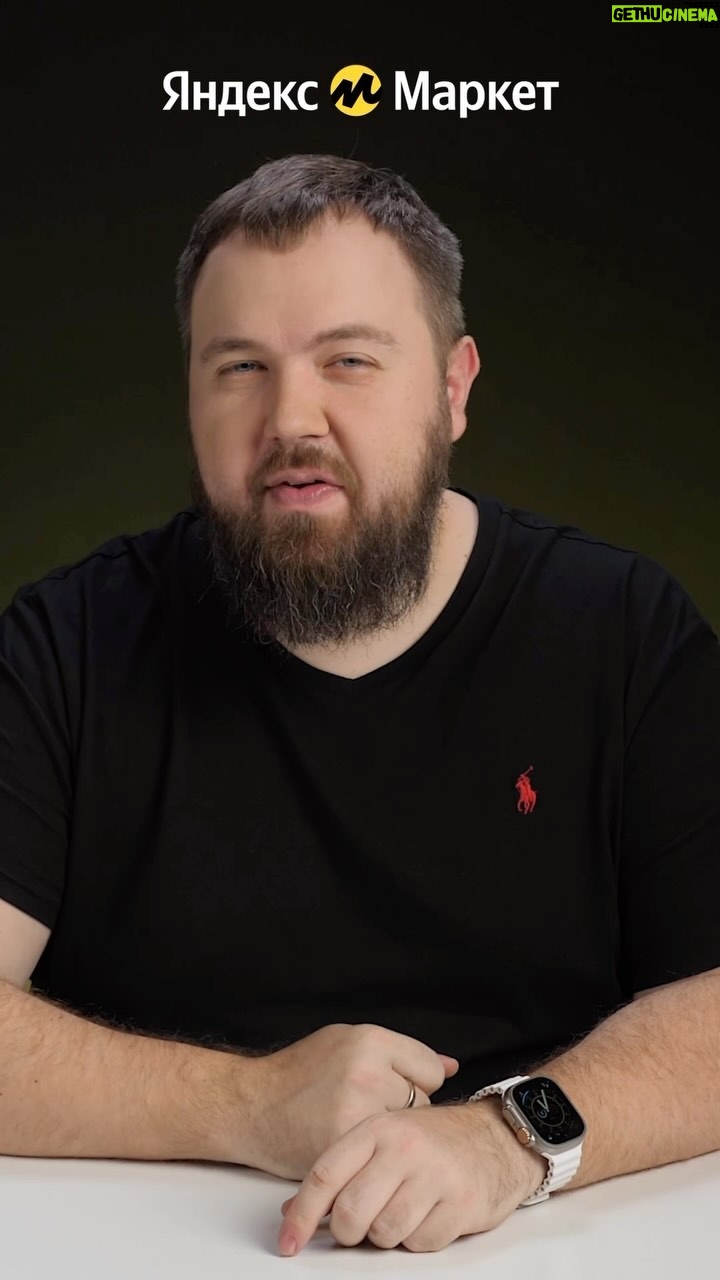 Valentin Petukhov Instagram - Братцы, на Маркете @yandex.market запустились Шоты — это такие короткие видео на товары от блогеров. Вот, например, совершенно великий и неубиваемый кабель Commo. Берёшь десяток, по всем углам раскладываешь, живёшь в счастье. Мы наснимали изрядно шотов, все хорошие, так что листайте ленту, смотрите на всякие потешные штуки, добавляйте себе в корзинку. Шоты в приложении Маркета на главной странице, или гляньте в сторис — там есть прямая ссылка!