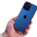 Valentin Petukhov Instagram - iPhone 15 Pro Max распакован и поцарапан. 👌 Видео на YouTube.