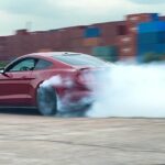 Valentin Petukhov Instagram - Экология, технологии, все это баловство. V8, задний привод и CarPlay. Больше ничего не надо.