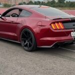 Valentin Petukhov Instagram - Экология, технологии, все это баловство. V8, задний привод и CarPlay. Больше ничего не надо.