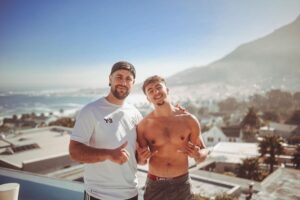 Valentin Roellinger Instagram - 🏜

@auroretp