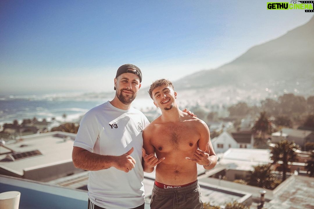 Valentin Roellinger - 167.8K Likes - 🏜
@auroretp