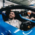 Valentin Roellinger Instagram - Un régal de revoir les photos de cette 1ère journée de pilotage 😍 & encore un gros merci à @oscaro_official pour leur confiance 🏎💨