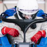 Valentin Roellinger Instagram - Dernière session d’entraînement ou j’aborde le numéro 8 😁 prochaine fois c’est le numéro 30 avec notre combi/casque et voiture aux couleurs de nos sponsors @oscaro_official et @zebet_fr j’ai super hâte !! 🏎💨