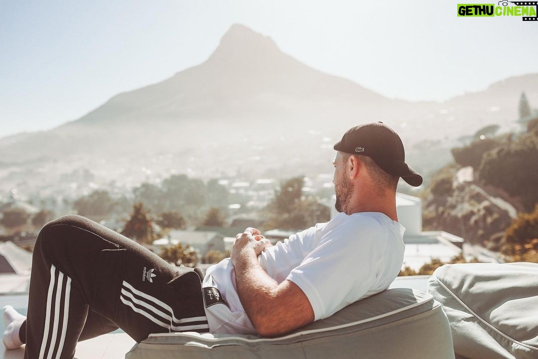 Valentin Roellinger - 167.8K Likes - 🏜
@auroretp