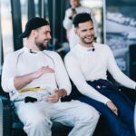 Valentin Roellinger Instagram - On a enchaîné une dizaine d’itw avec mon coéquipier @depielof1 entre deux séances de roulage en F4 pour le @grandprix_explorer ! Quelle vie 😱