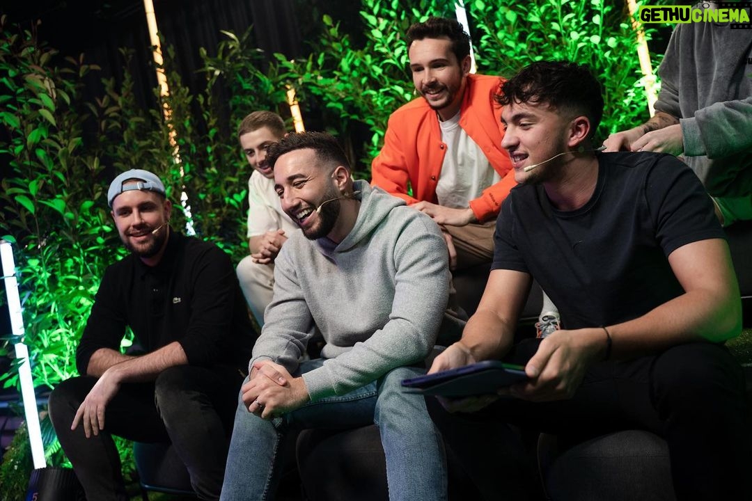 Valentin Roellinger - 126.1K Likes - Quelle soirée avec les potes 🔥❤️