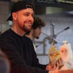 Valentin Roellinger Instagram - 🍔 je vous sers un @burgouzz ?