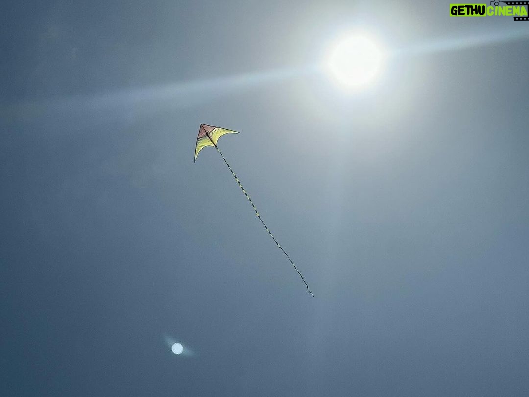 Valentina Shevchenko Instagram - Casually drew to the most amazing #Kite 🪁 festival 🥰 Thailand