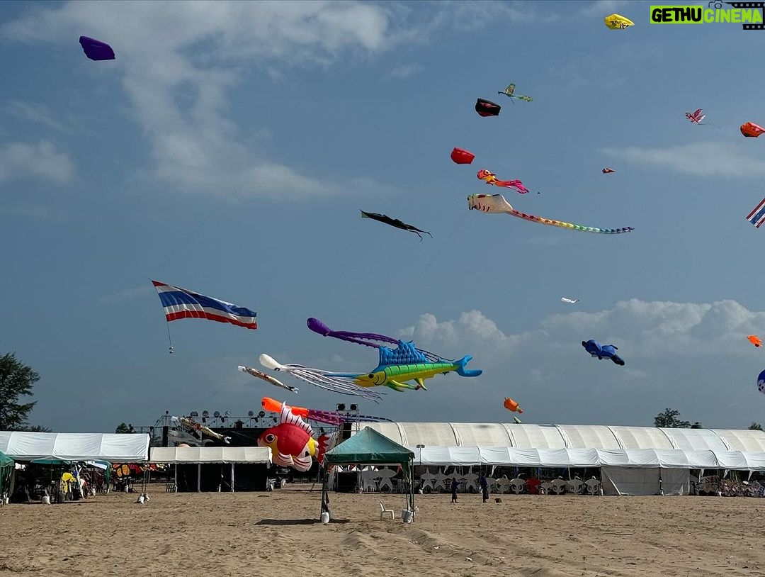 Valentina Shevchenko Instagram - Casually drew to the most amazing #Kite 🪁 festival 🥰 Thailand