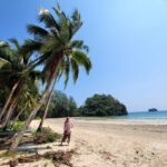 Valentina Shevchenko Instagram - Driving along East coast of Thailand 🚘☀️🌴🥥🍍🌊🐠