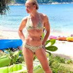 Valentina Shevchenko Instagram - Leopard 🐆 in the jungle 😄🏝️😄 #Thailand #Phuket #Island #Beach #LyfeStyle #Travel #mmafighter #ufc #snowleopard #bullet Phuket, Thailand