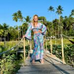Valentina Shevchenko Instagram - Lotus field surrounded by coconut trees 🪷☀️🌴☀️🪷 #Samui #Thailand #RoadTravel #Lotus Koh Samui Island, Thailand