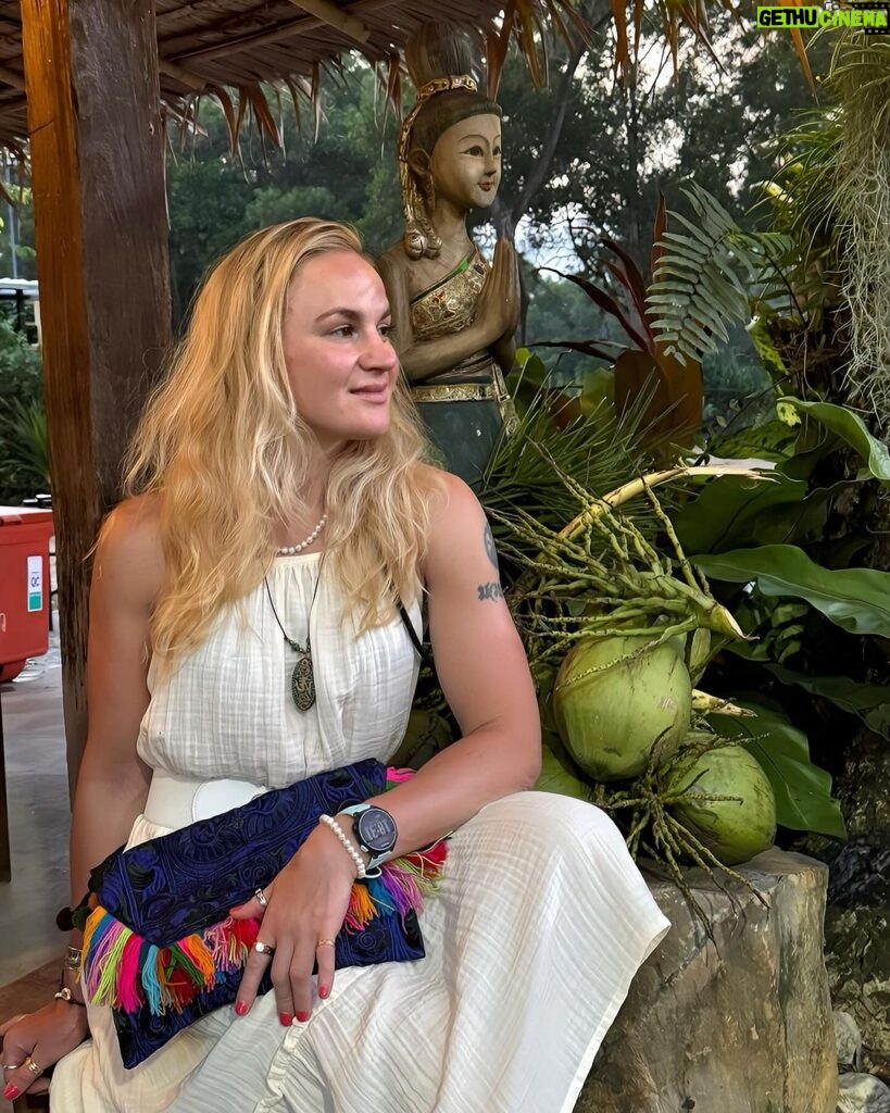 Valentina Shevchenko Instagram - Endless Summer 🇹🇭☀️🏝️🥰 Phuket, Thailand