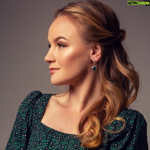 Valentina Shevchenko Instagram - 💚💚💚