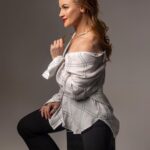 Valentina Shevchenko Instagram - 🖤🤍