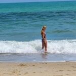 Valentina Shevchenko Instagram - I worked out in the morning good and had a little time to enjoy the ocean 🌊 sun ☀️ and sand 😄 before hit the road for new adventures #Thailand 🌴