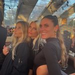 Valentina Zenere Instagram - empezando el año con mi gente bella