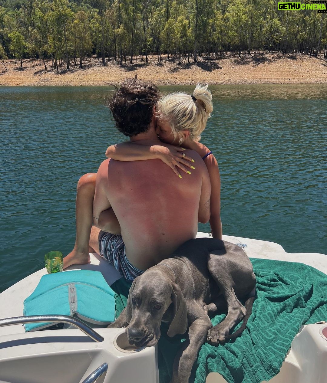 Valentina Zenere Instagram - el 🤍 explotado de amor