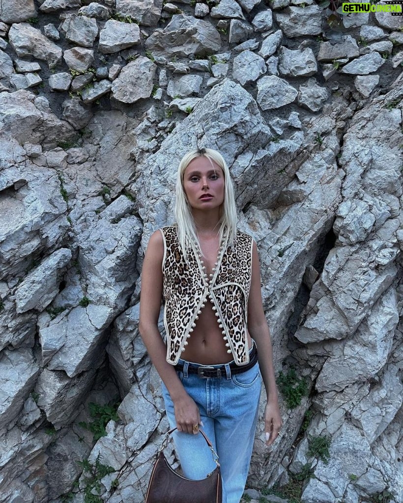 Valentina Zenere Instagram - Capri, Italy