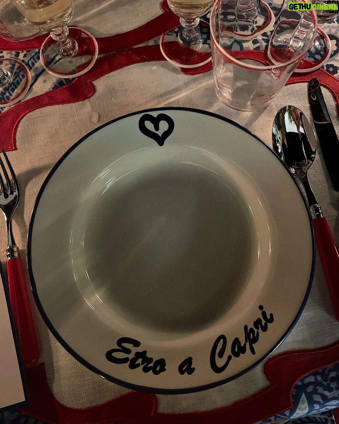 Valentina Zenere Instagram - Capri, Italy