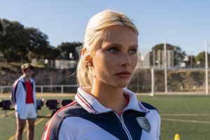 Valentina Zenere Instagram - Ya tienen disponible @elitenetflix en todos lados❤️‍🔥 
Que feliz me pone leerlos. Gracias por todos sus mensajes de amor siempre. Significan mucho para mí. 
Muy agradecida de estar en este proyecto que me sorprendió para muy muy bien desde el día cero. La gente delante y detrás de cámara es hermosa. Sostengo que lo más lindo de este trabajo es cruzarse con gente tan especial. Además de llegar a sus casas y corazones, ojalá. 
Espero que disfruten a Isa tanto como yo disfruto haciéndola. Gracias gente. 💖💖💖