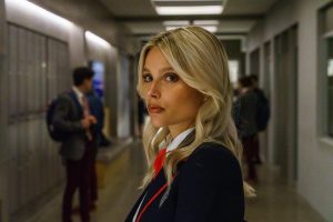 Valentina Zenere Instagram - Ya tienen disponible @elitenetflix en todos lados❤️‍🔥 
Que feliz me pone leerlos. Gracias por todos sus mensajes de amor siempre. Significan mucho para mí. 
Muy agradecida de estar en este proyecto que me sorprendió para muy muy bien desde el día cero. La gente delante y detrás de cámara es hermosa. Sostengo que lo más lindo de este trabajo es cruzarse con gente tan especial. Además de llegar a sus casas y corazones, ojalá. 
Espero que disfruten a Isa tanto como yo disfruto haciéndola. Gracias gente. 💖💖💖