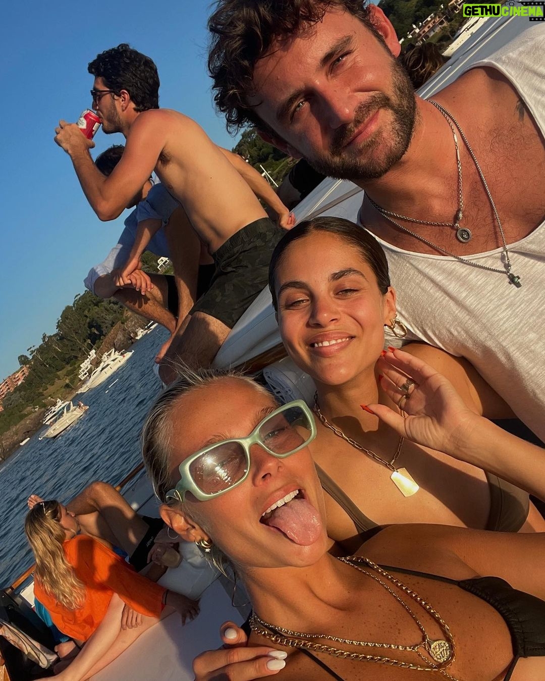 Valentina Zenere Instagram - Ya llega la nostalgiađź’› Punta del Este, Uruguay